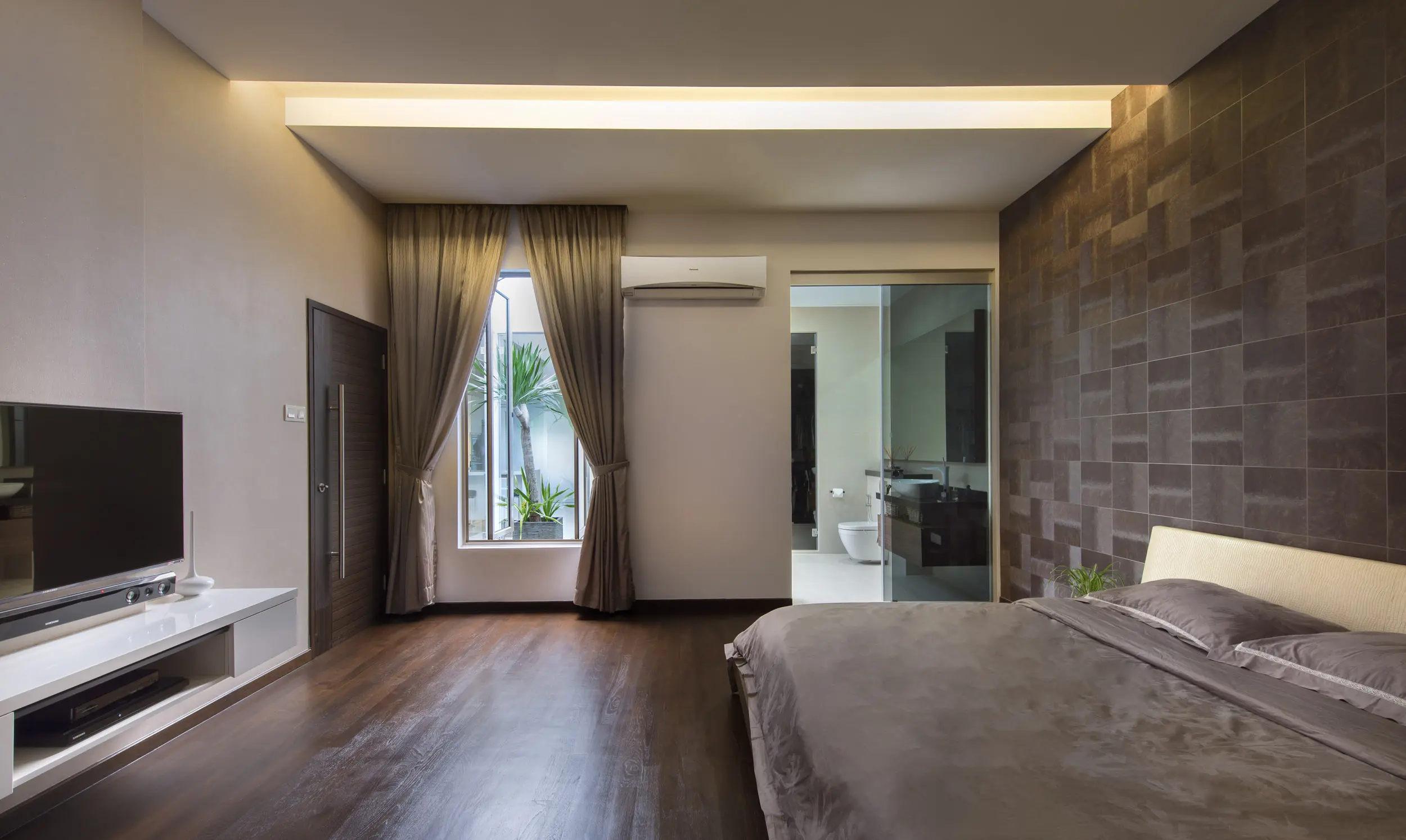 June Interior Design - Modern / Contemporary - Master Bedroom - Resale Landed - $250,000