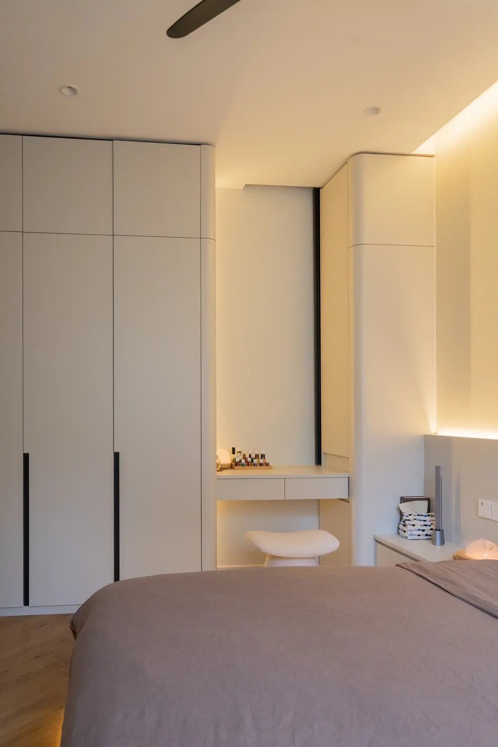 The Real Design - Modern / Contemporary -  - New Condo - $90,000