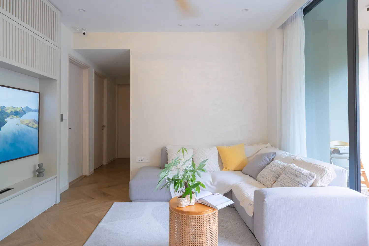 The Real Design - Modern / Contemporary -  - New Condo - $90,000