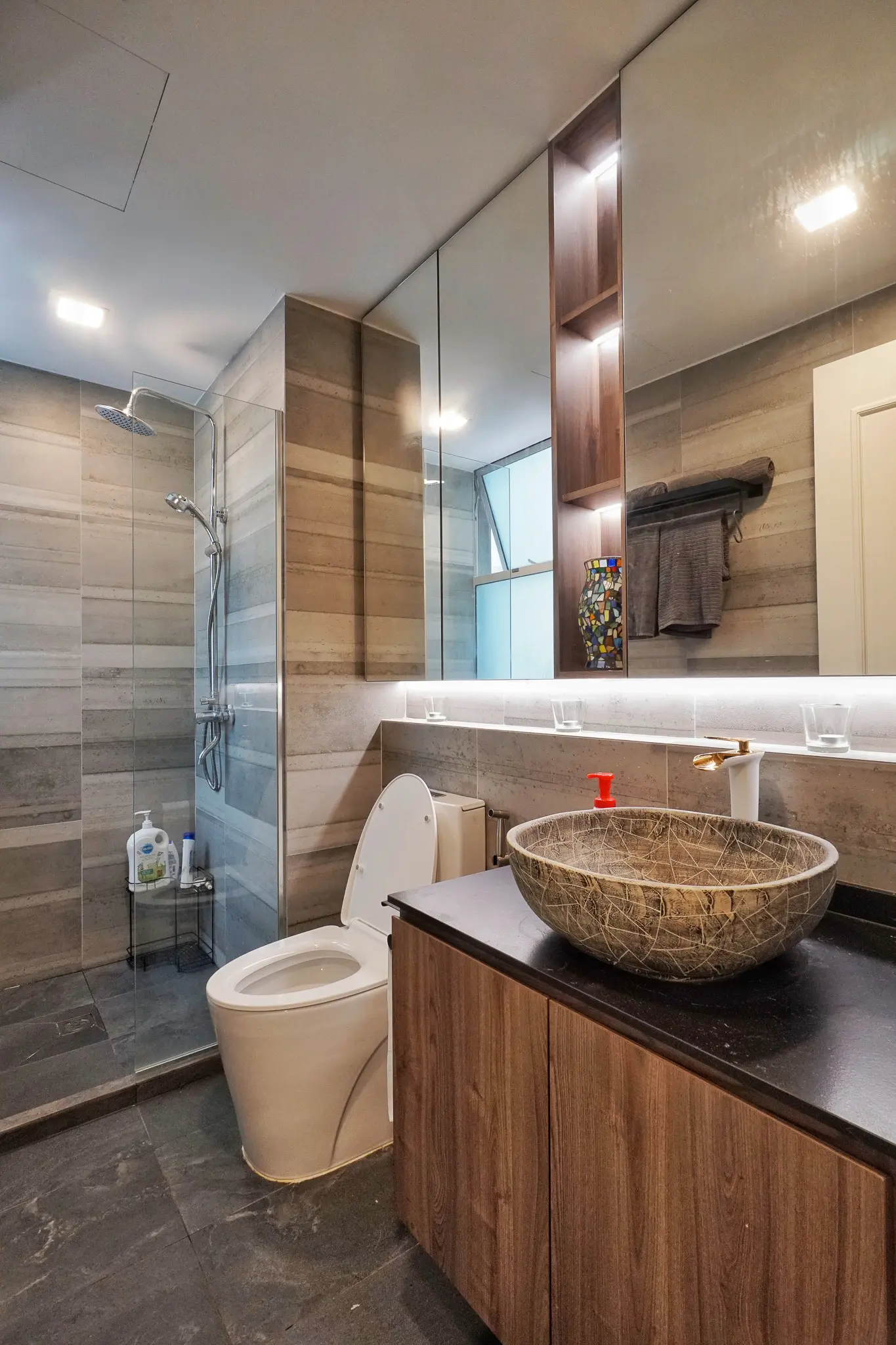 Groove Interior - Luxury / Glamorous - Bathroom - New Condo - $68,500