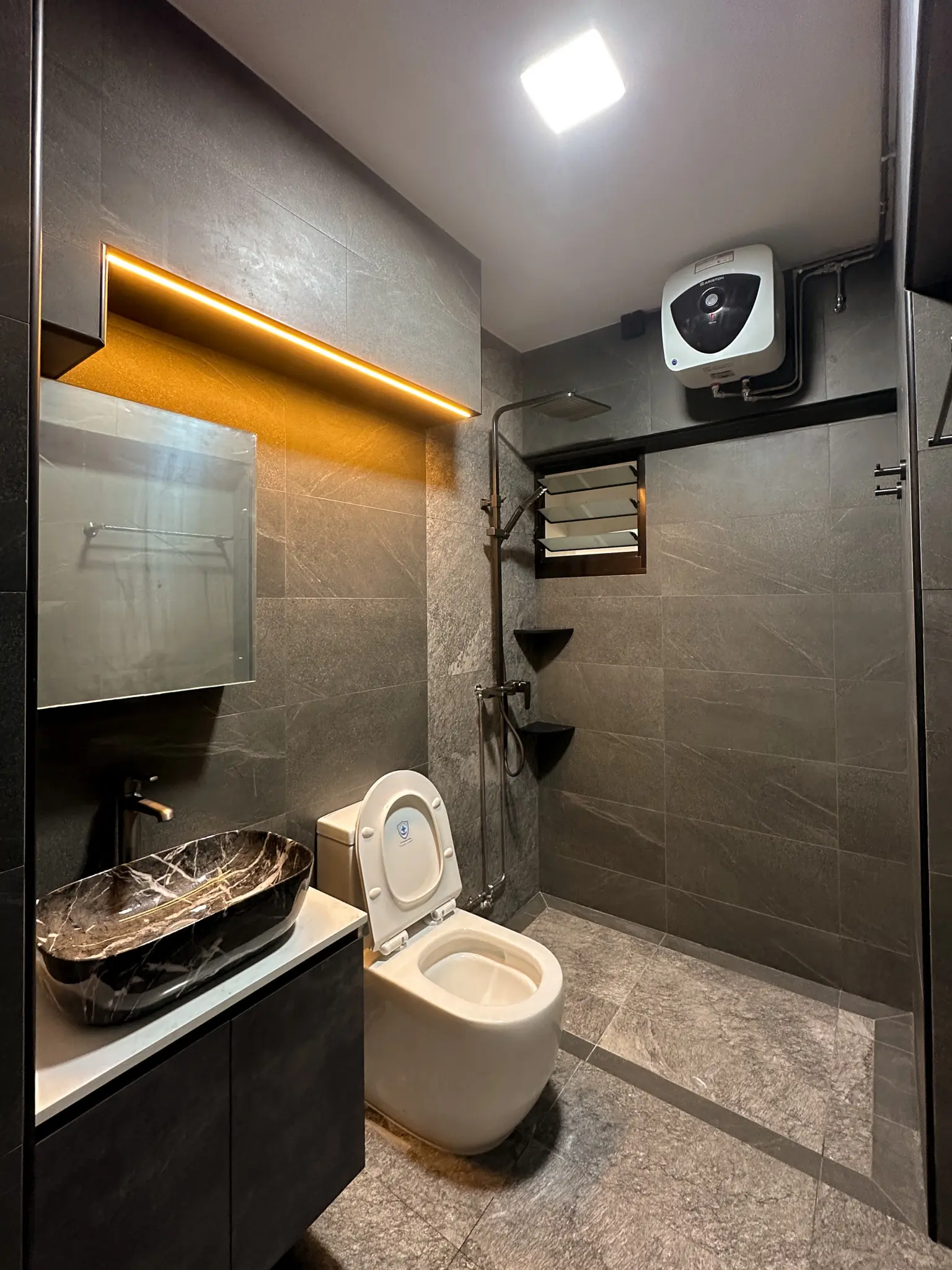 Groove Interior - Modern / Contemporary - Common Bathroom - Resale HDB - $37,500