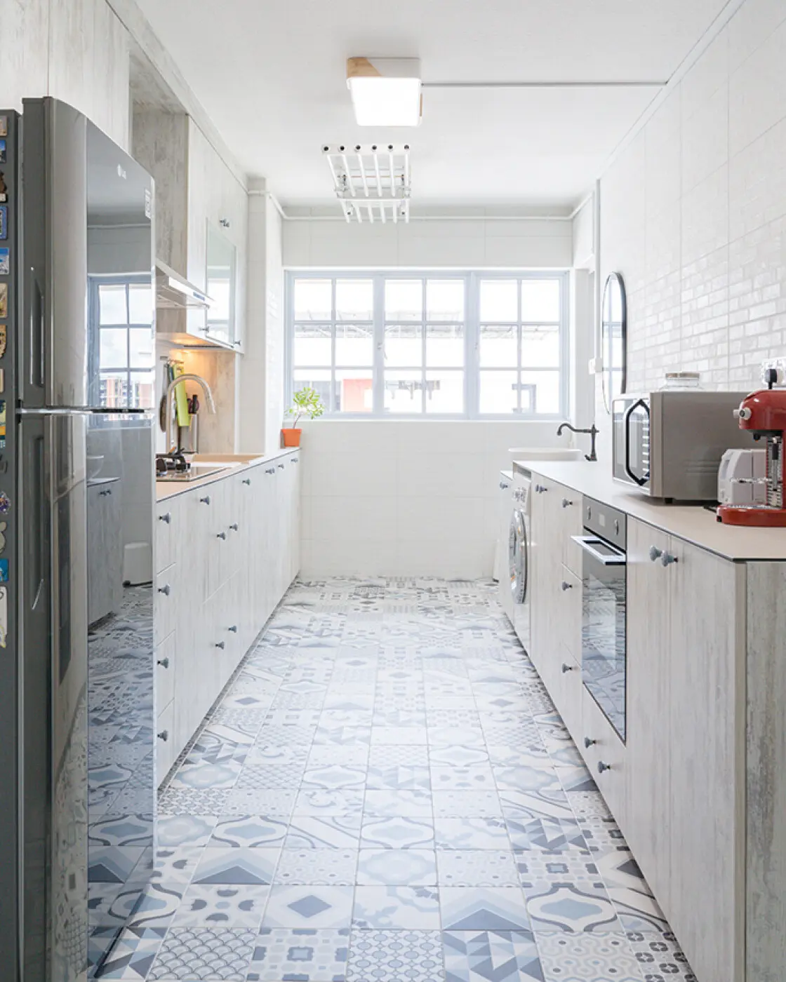 Triz Arte - Artistic / Eclectic - kitchen - Resale HDB - $80,000